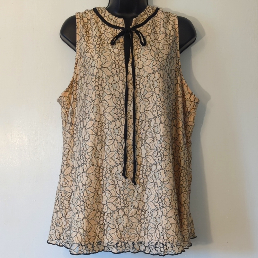 Chenault sleeveless blouse, size 1x, peach / black / cream